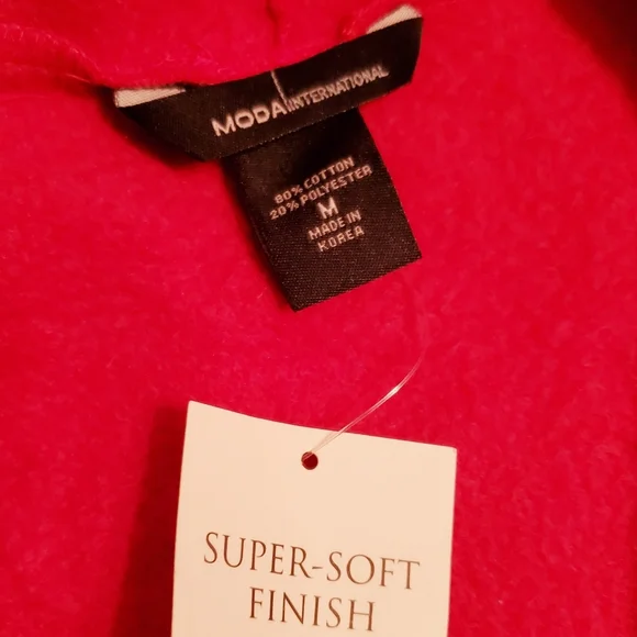 NWT Moda International Women’s MEDIUM Sweater Full Zip Attached Scarf Sn… - Picture 6 of 12